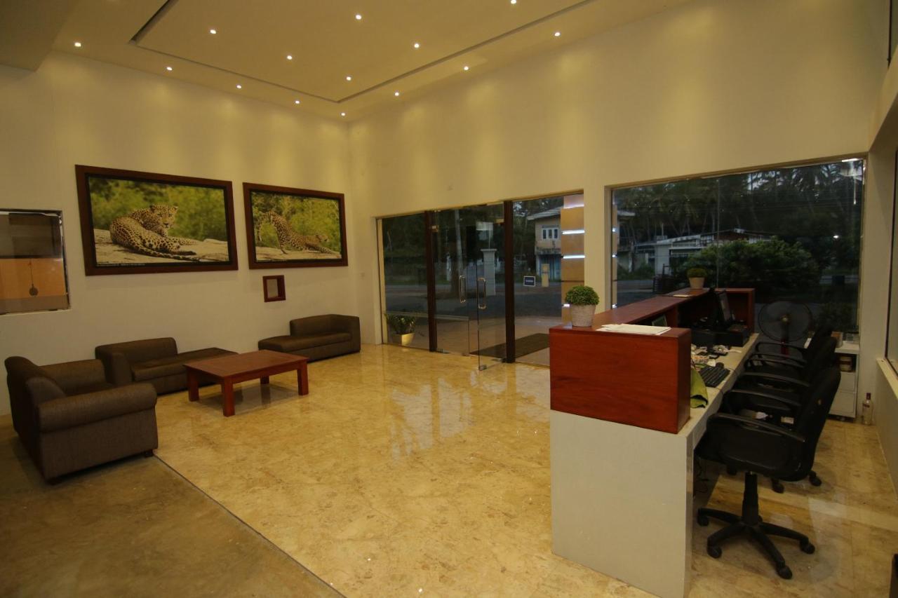 Jade Green Hotel Hambantota Exterior photo